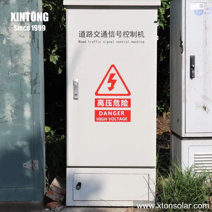 Krmilnik varnostnih luči za brezžično upravljanje na cestišču